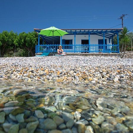 Seahorse Cottage Mourtero エクステリア 写真
